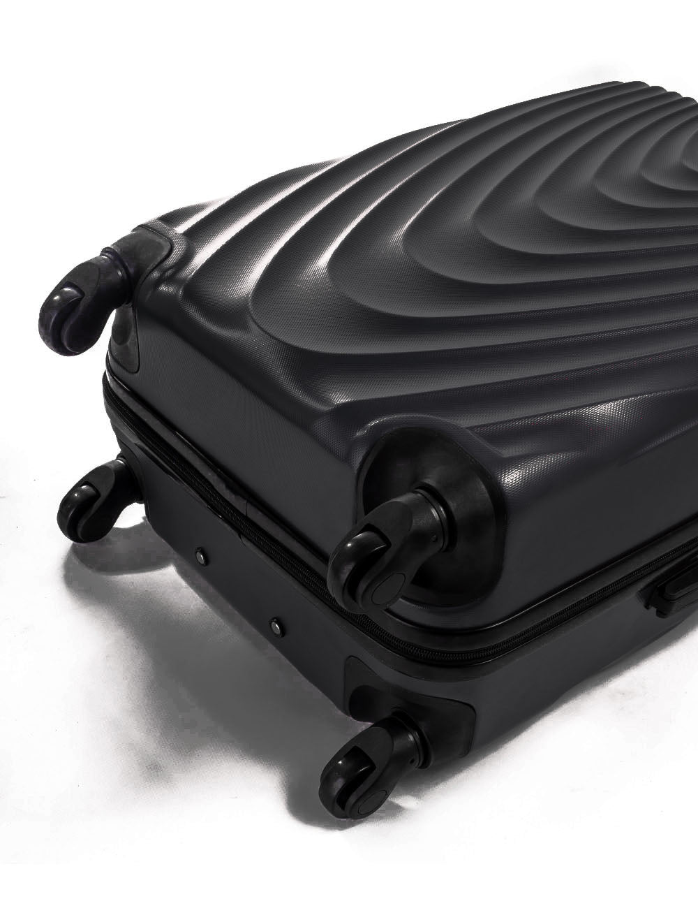 Petite valise cabine rigide 663 M - Compacte et ultra-résistante-valise cabine rigide-Mes-valises.com